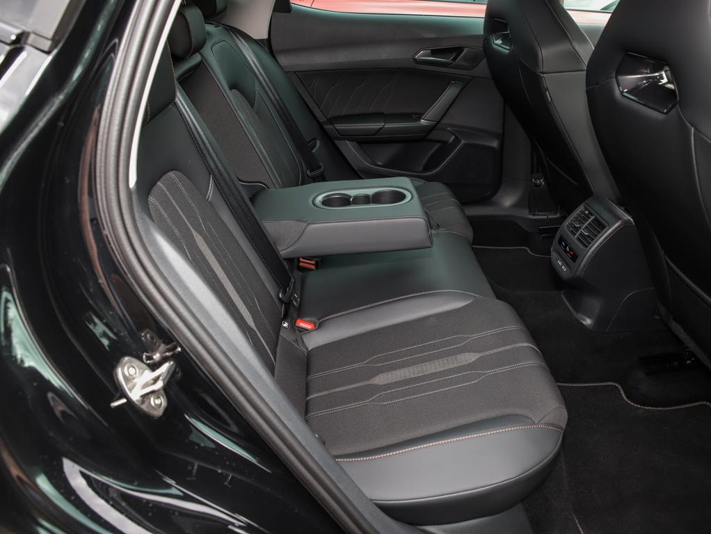 Cupra Formentor 1.4 e-Hybrid ACC Full Link LED Sitzh.