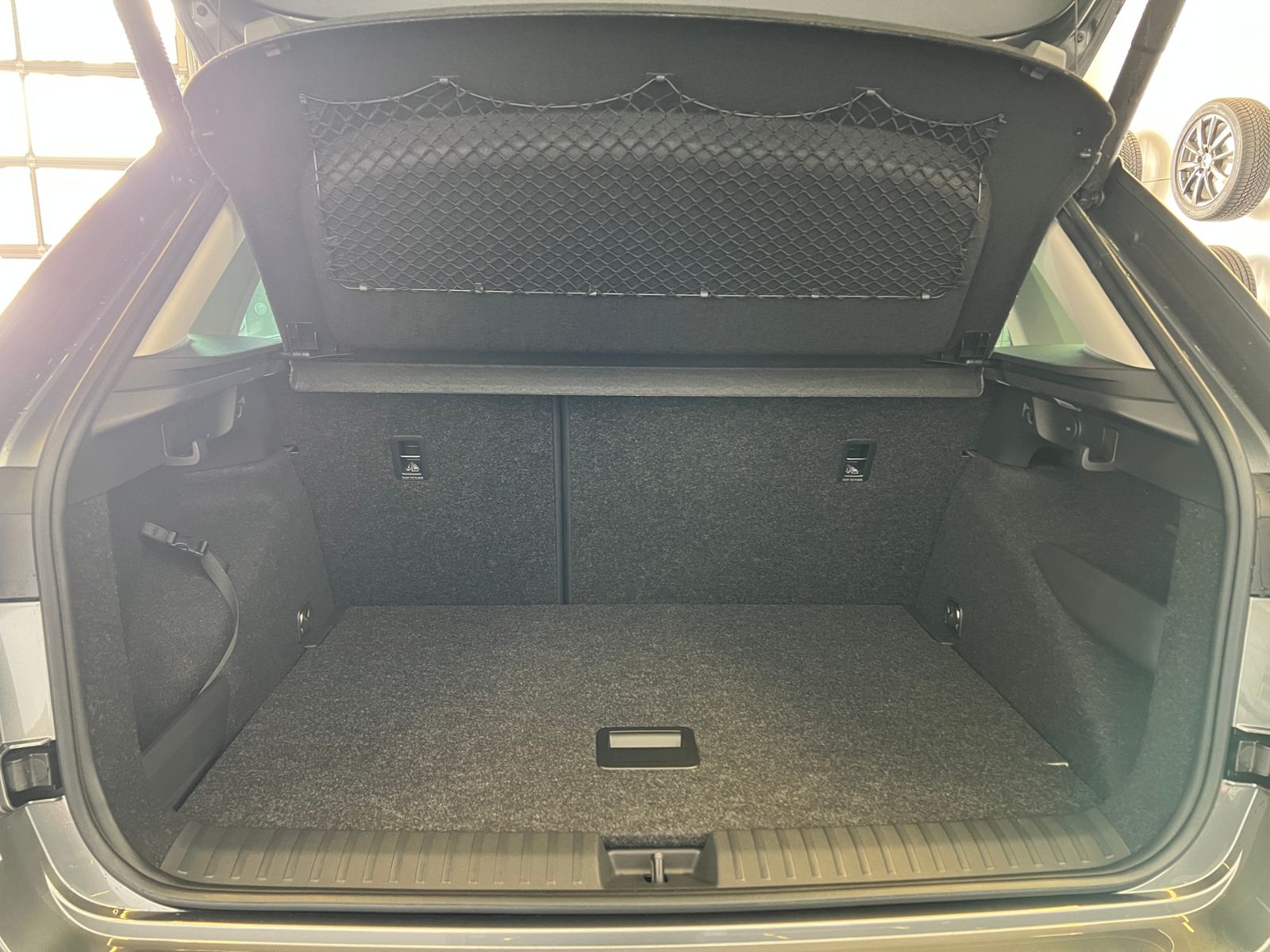 Fahrzeugabbildung SKODA Kamiq Tour 1.0 TSI DSG *AHK, Matrix-LED, Kamera*