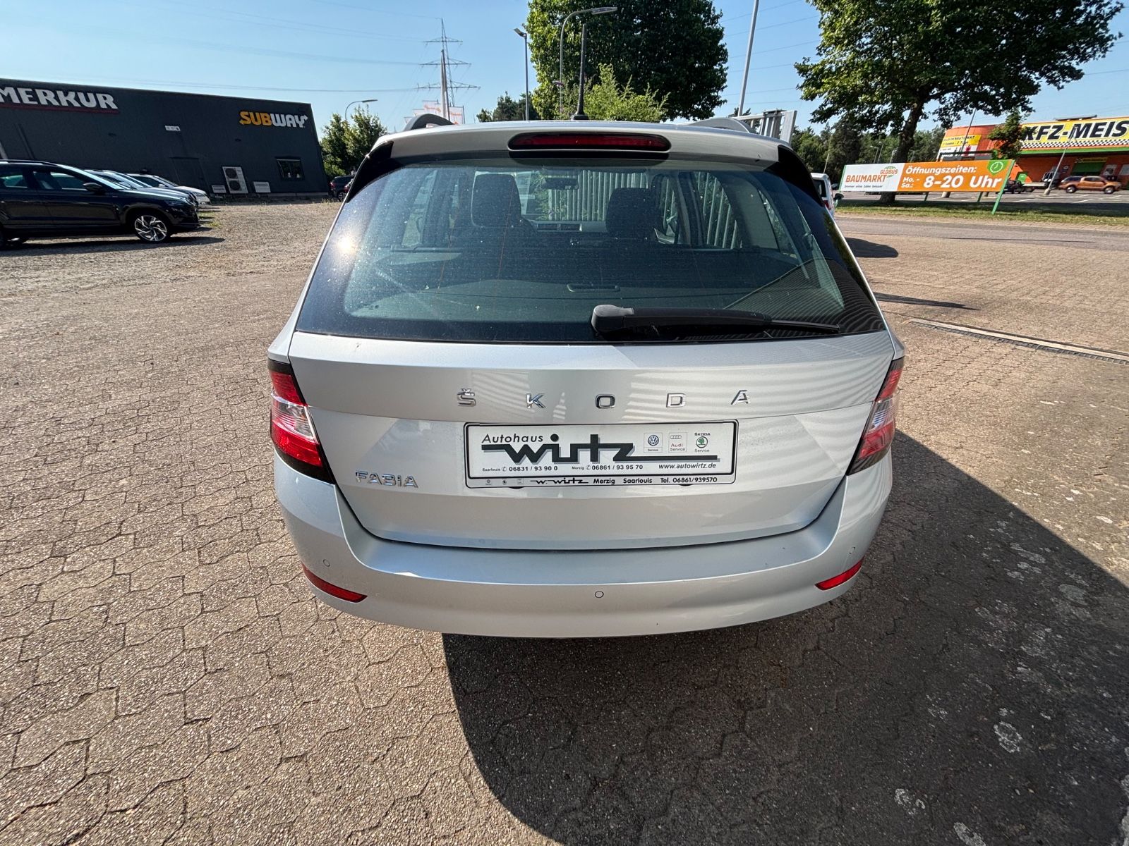 Fahrzeugabbildung SKODA Fabia Combi 1.0 TSI Ambition