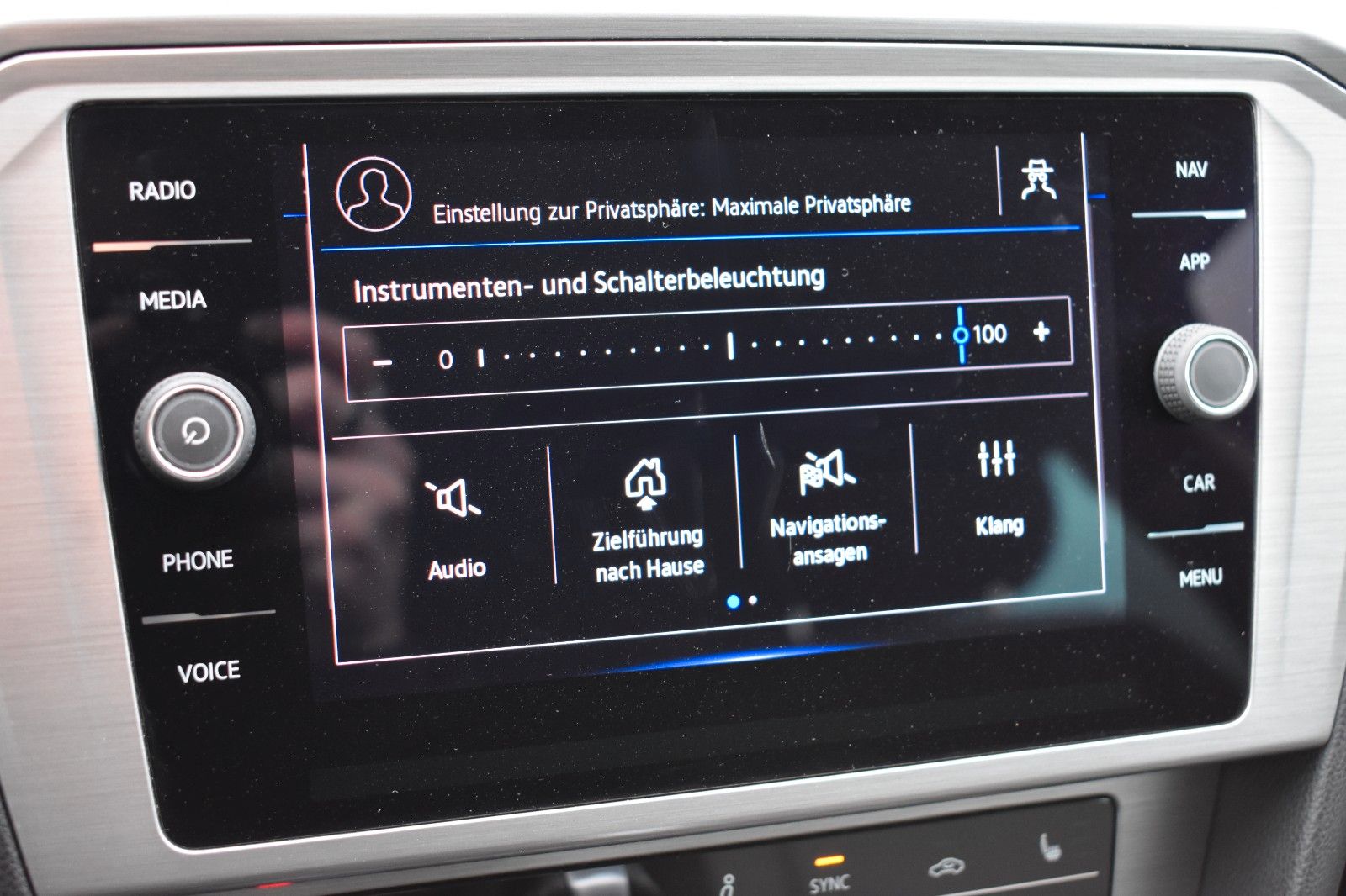 Fahrzeugabbildung Volkswagen Passat Variant Conceptline DSG AHK LED