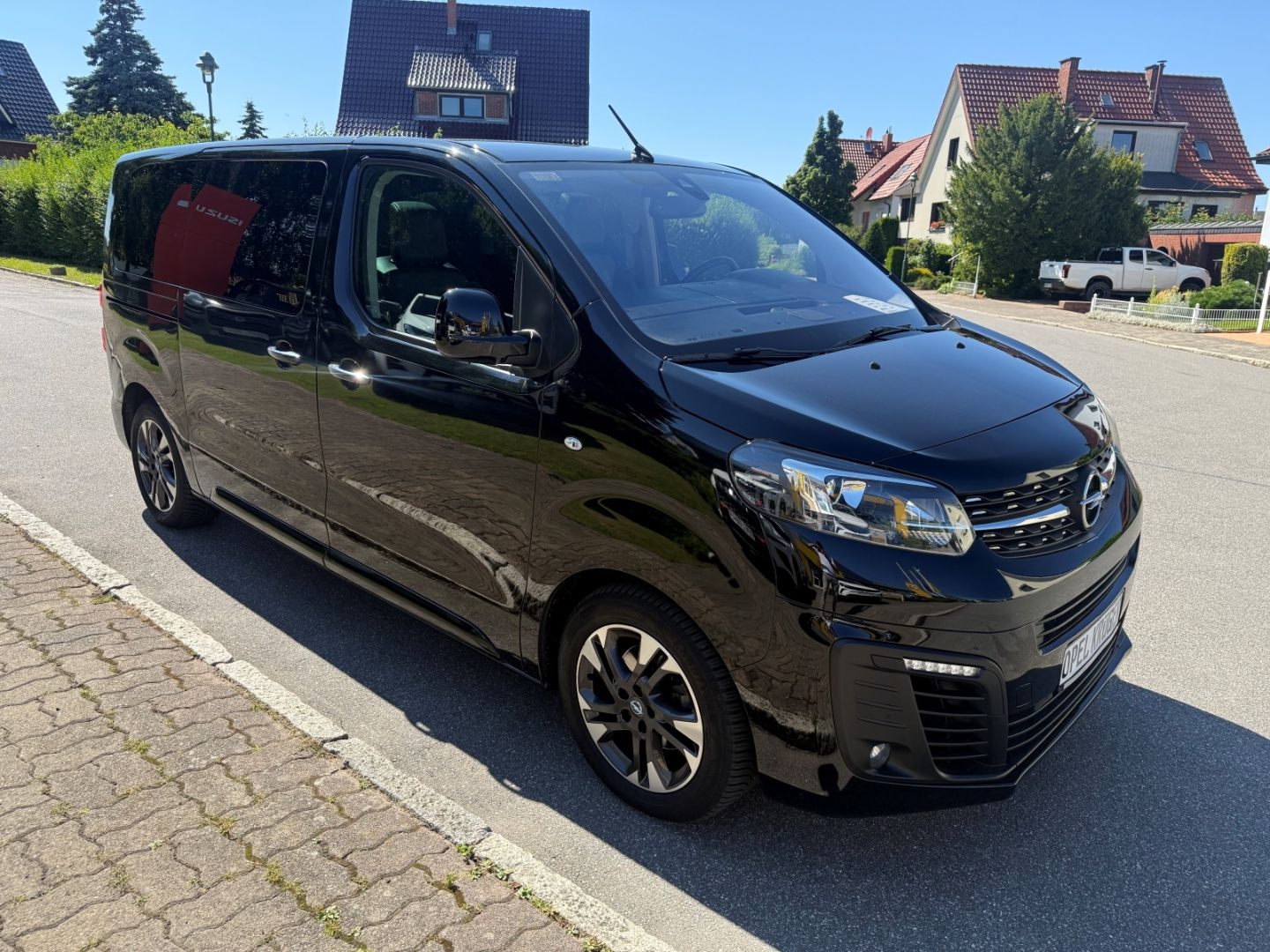 Fahrzeugabbildung Opel Zafira Life Elegance M 2.0 8-Sitzer+Pano+AHK