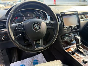 Volkswagen Touareg - 11