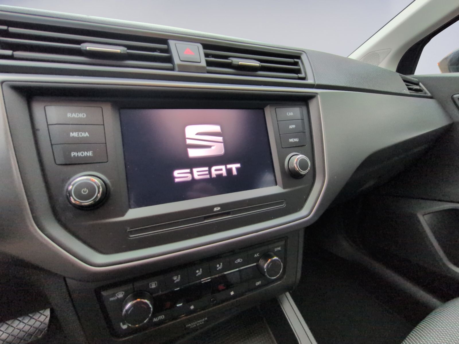 Ibiza 1.0 TSI DSG Style KLIMA+SHZ+PDC