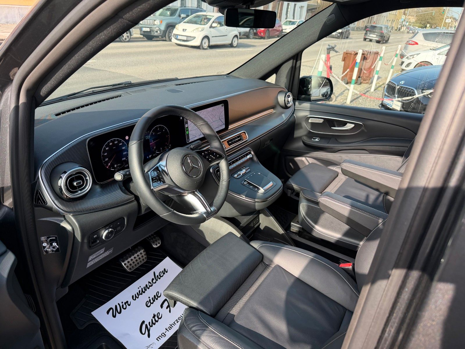 Fahrzeugabbildung Mercedes-Benz V300 d MARCO POLO AMG LINE VOLL NIVELLIERUNG