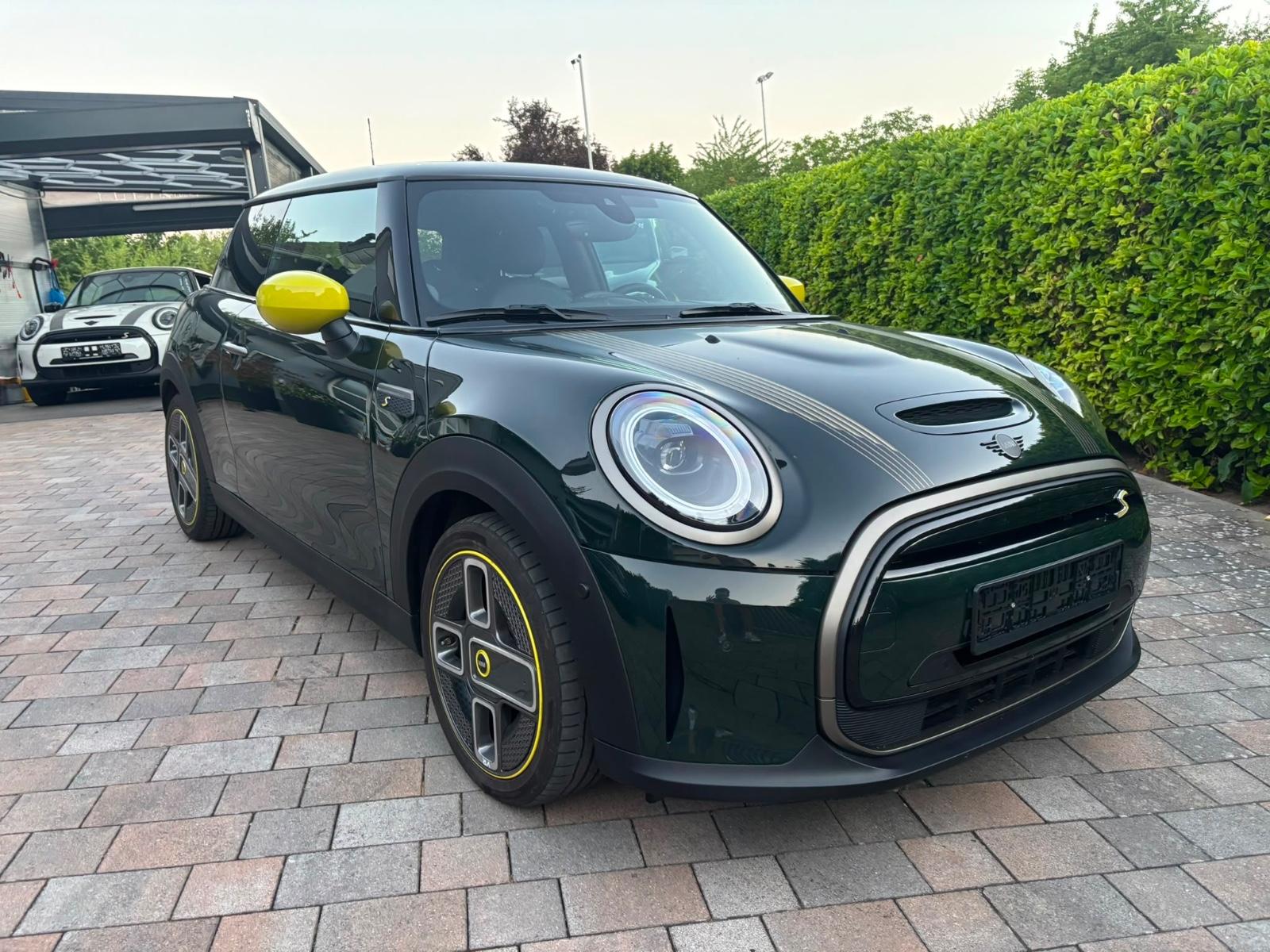 MINI Cooper SE RESOLUTE Leder Pano HUD H/K Ufrei 1 Hd