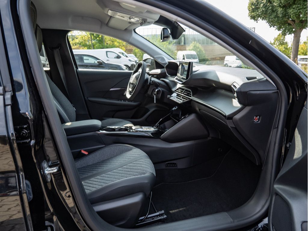 Peugeot 208 - Bild 8