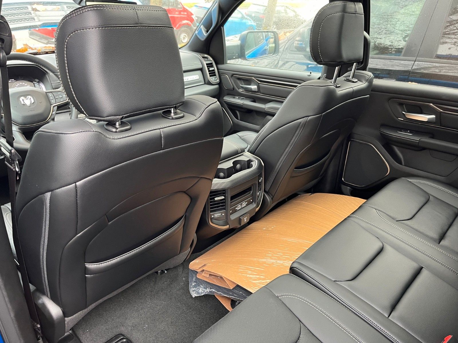 Fahrzeugabbildung Dodge RAM 1500 Crew Cab Rebel Night 3.6
