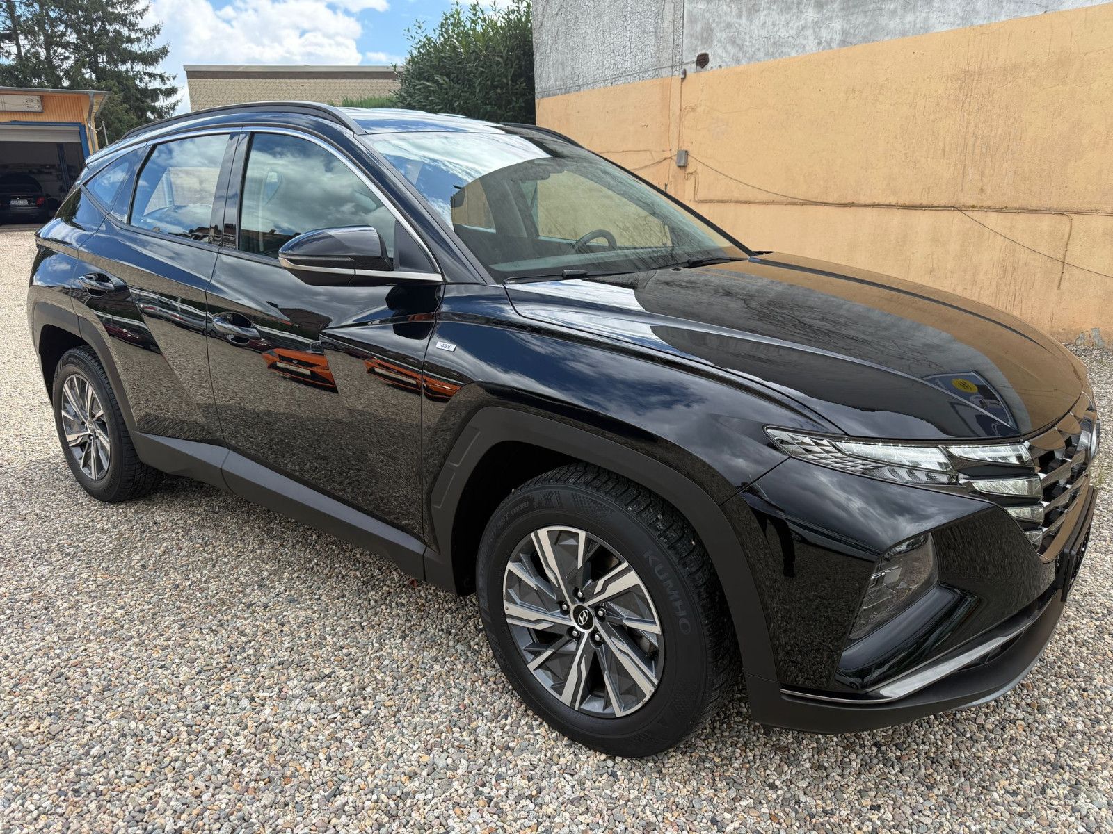 Hyundai TUCSON - 1