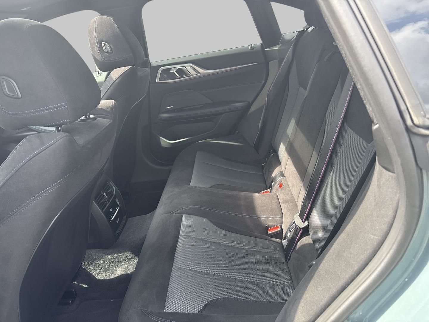 BMW 430 I XDRIVE Sportpaket AHK-klappbar AHK Navi Di foto 8