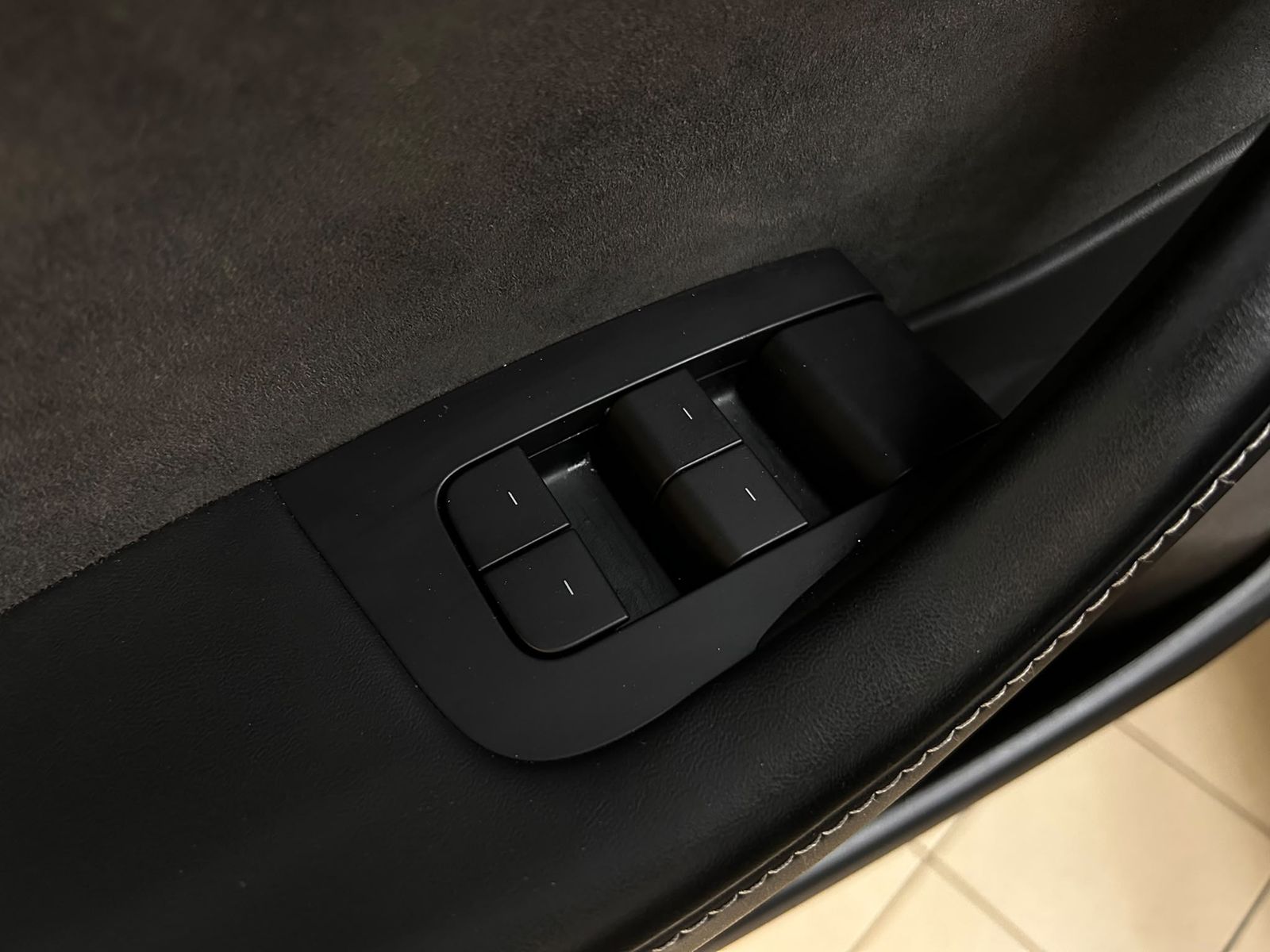 Fahrzeugabbildung Tesla Model 3 Long Range Dual AWD PANO+LED+NAVI+KAM+WP