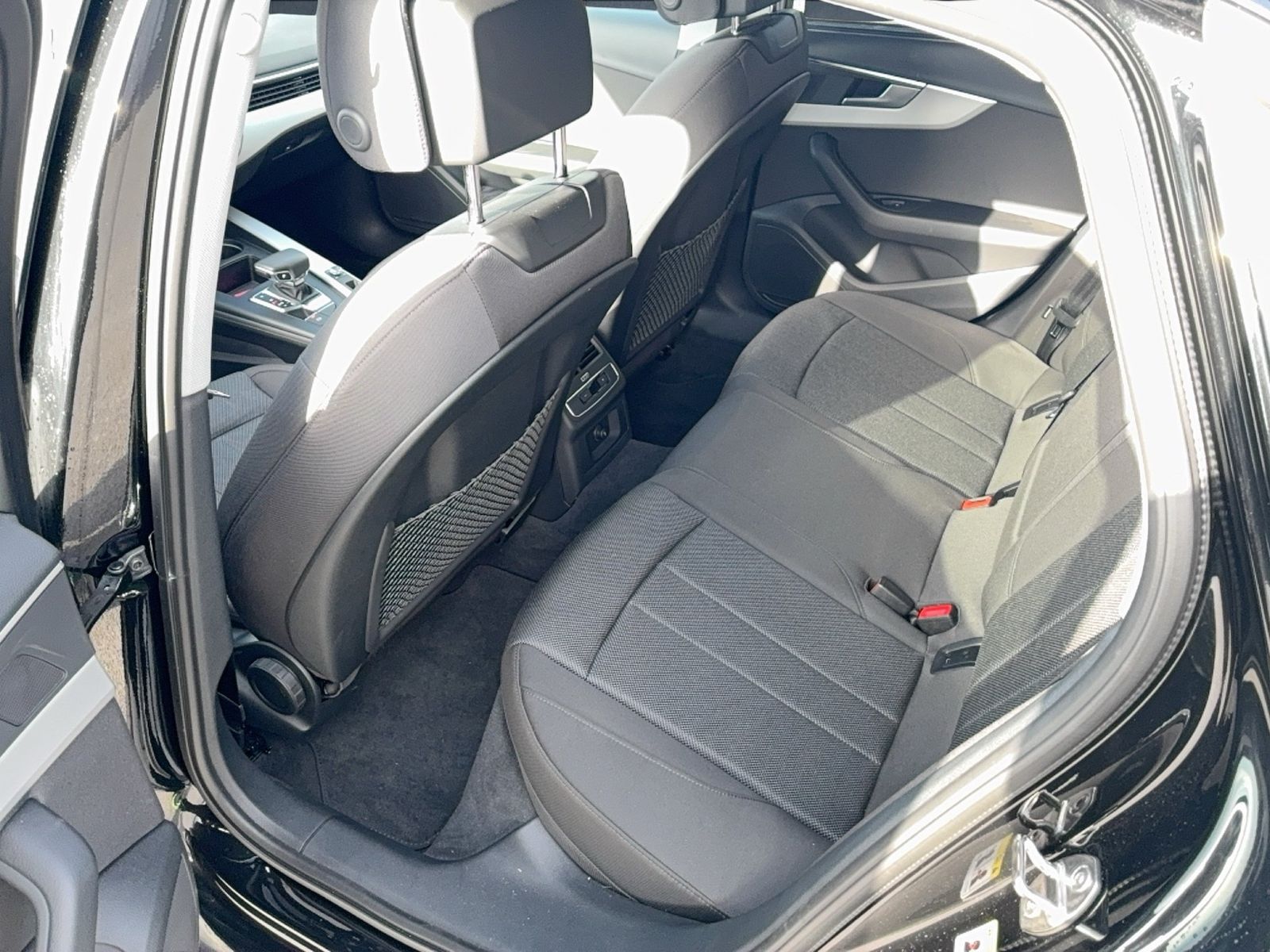 Audi A4 - Bild 13