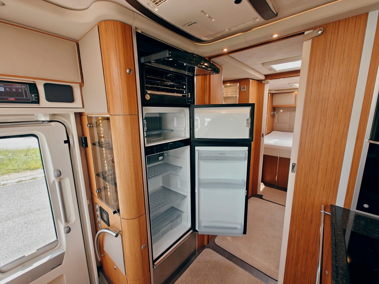 Fahrzeugabbildung Concorde CHARISMA III 900 M - EUROCARGO - VIELE EXTRAS!