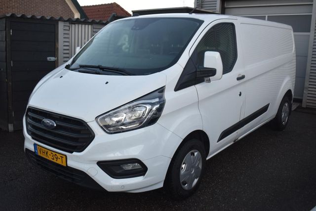 Ford TRANSIT CUSTOM 2.0 Tdci L2H1 Trend 131Pk *Navi/A