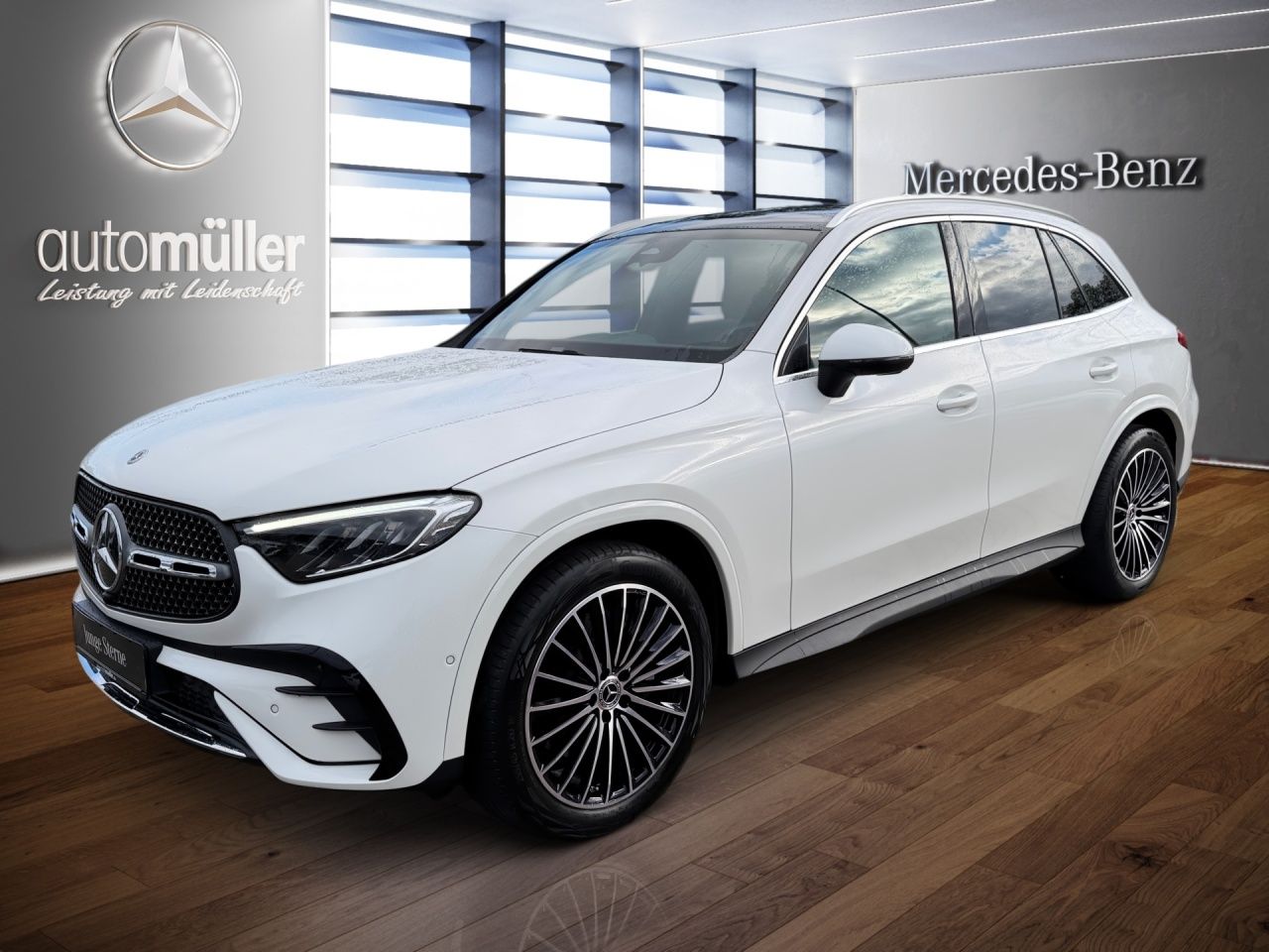 Mercedes-Benz GLC 200 4M AMG+PANO+MEMORY+AMBIENTE+CARPLAY+TOTW