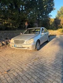 صورة 2 لـ 2004 Mercedes-BENZ C 180