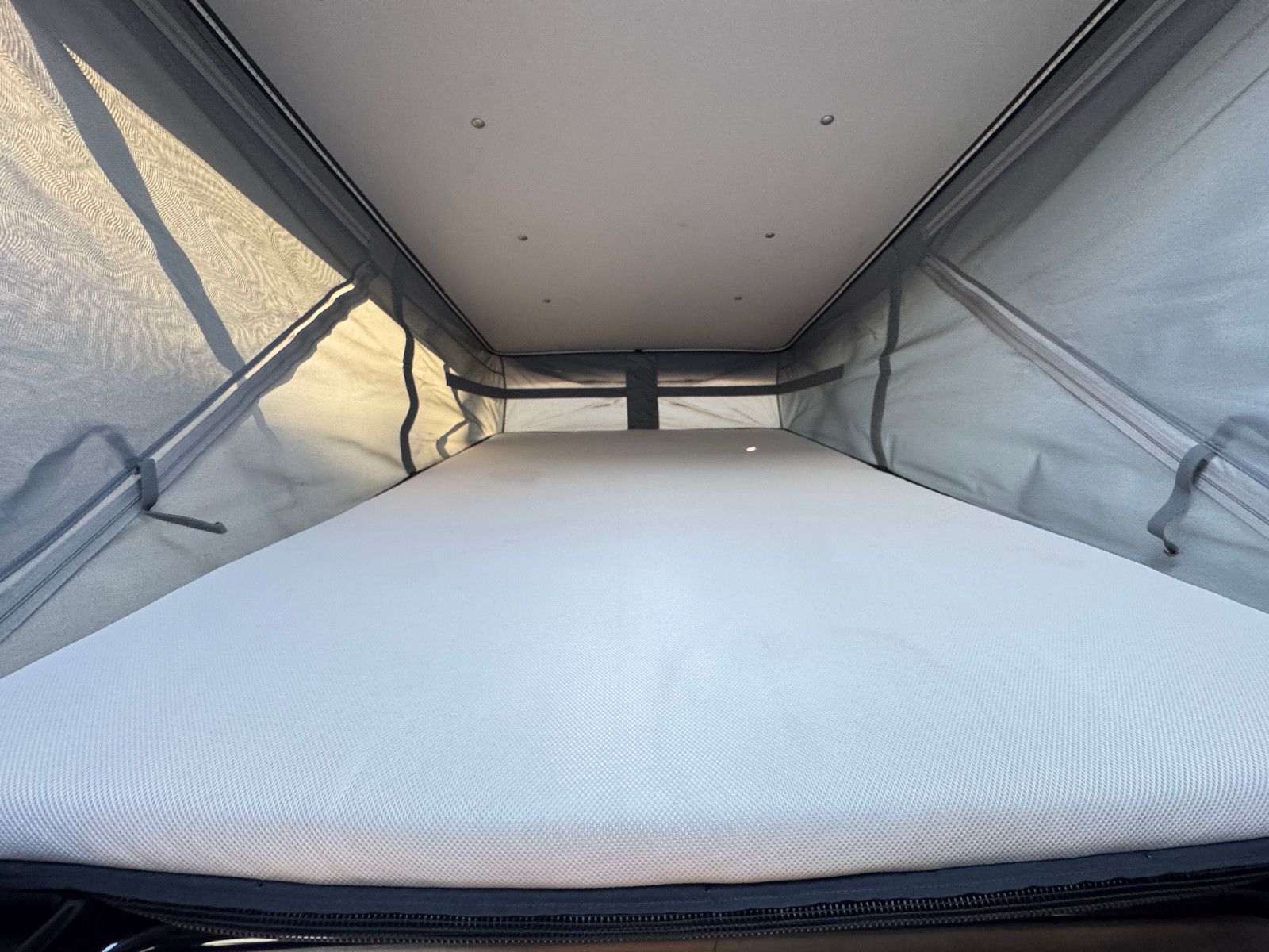 Fahrzeugabbildung VANTourer 540 FIAT DUCATO AUFSTELLDACH 5 SCHLAFPLÄTZE AHK