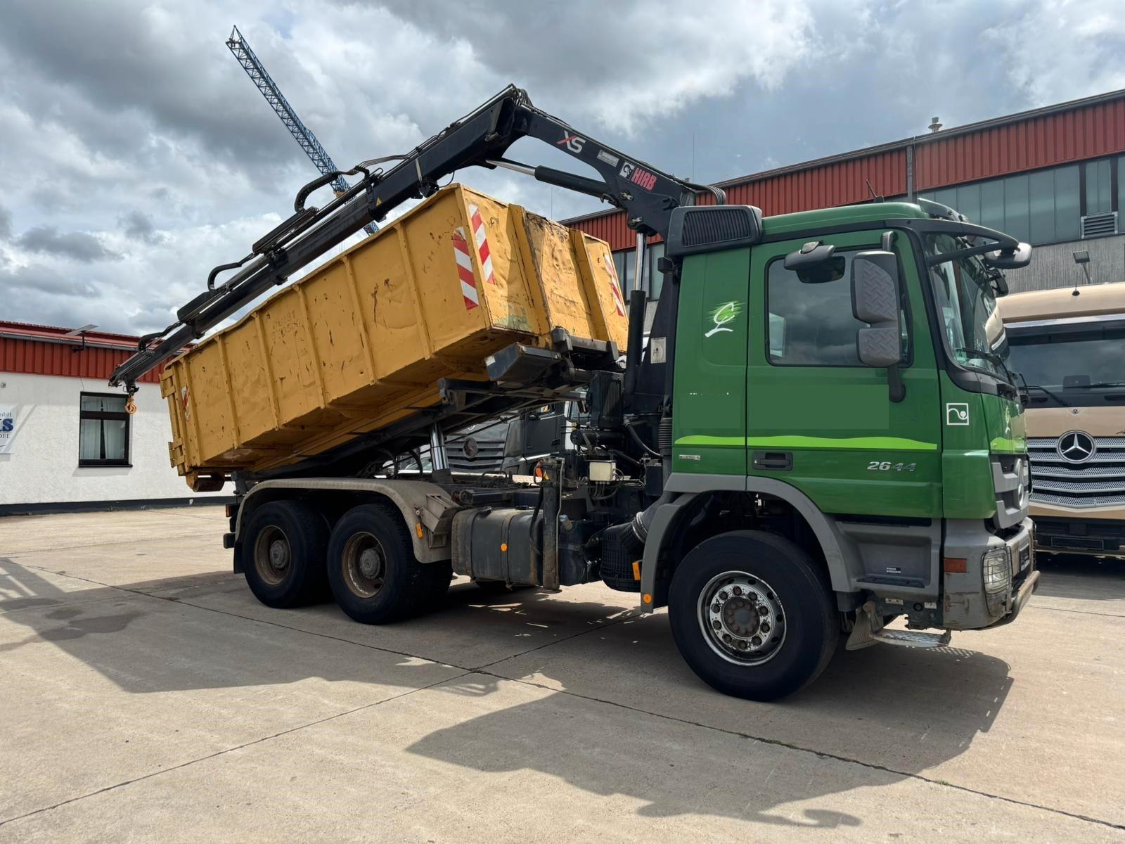 Mercedes-Benz ACTROS 2644 * 6 X 4 * HIAB KRAN 10 M * B&B *EPS