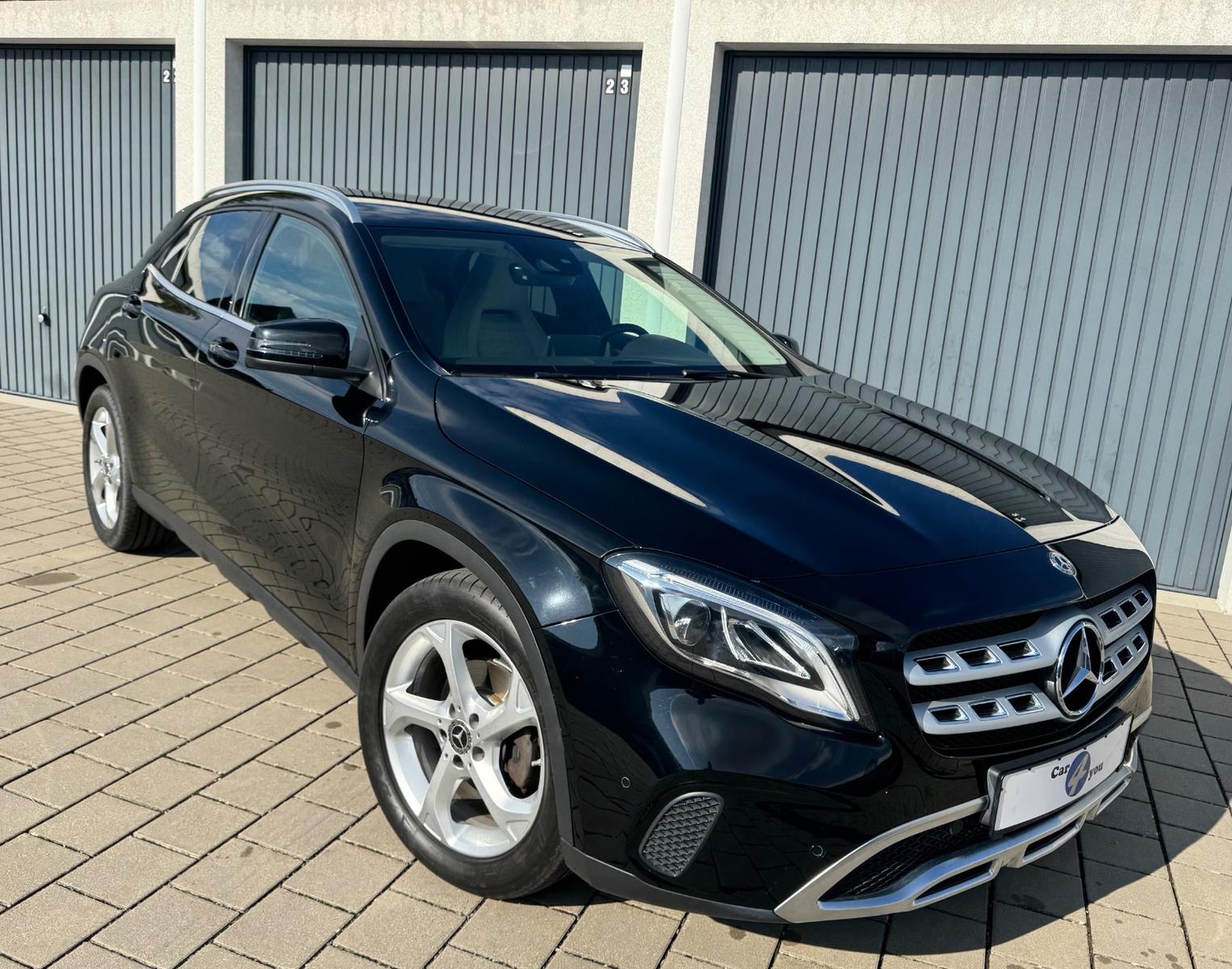 Mercedes-Benz GLA 220