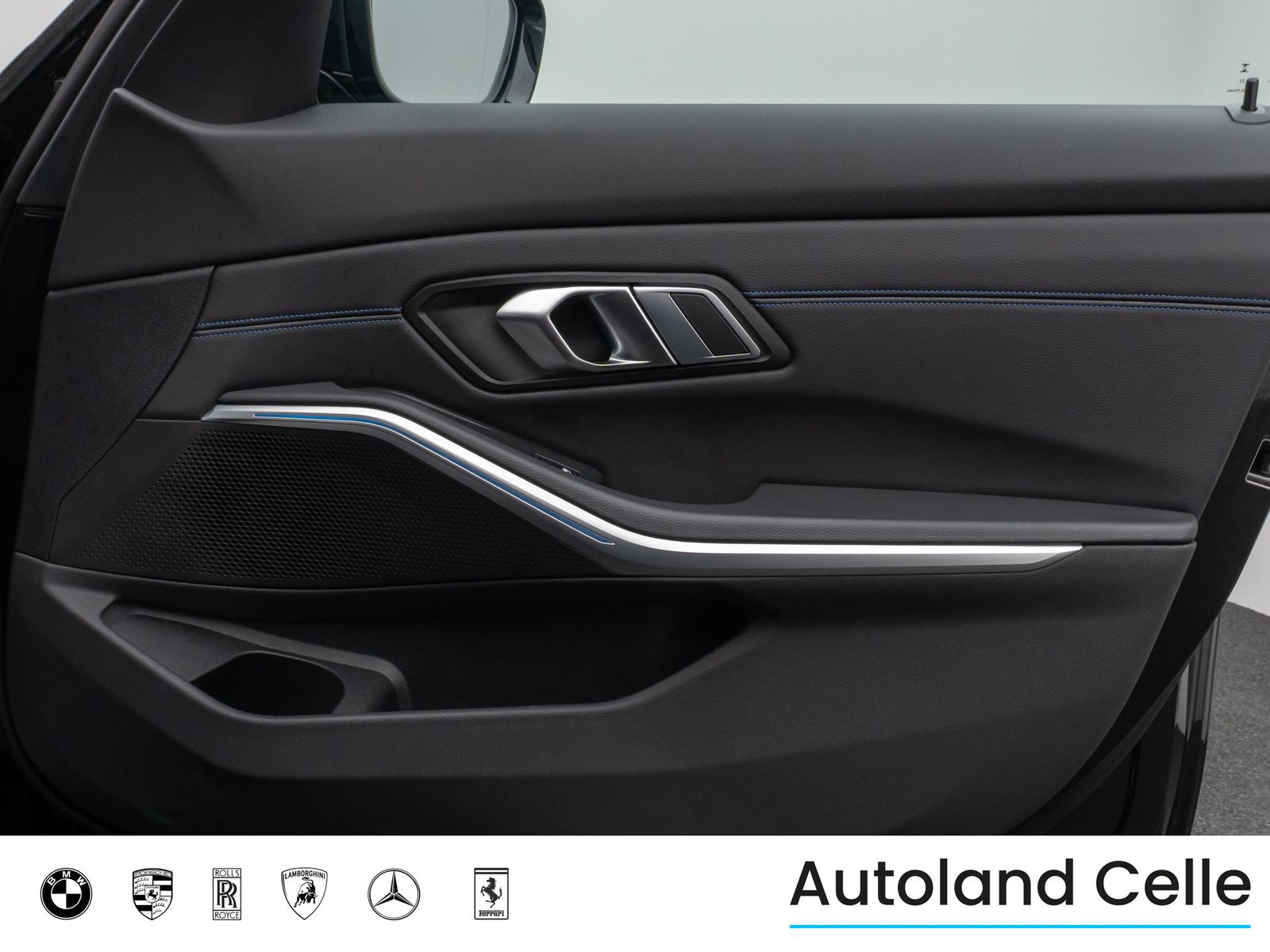 Fahrzeugabbildung BMW 320d M Sport Kamera DAB Widscreen Stop&Go LED