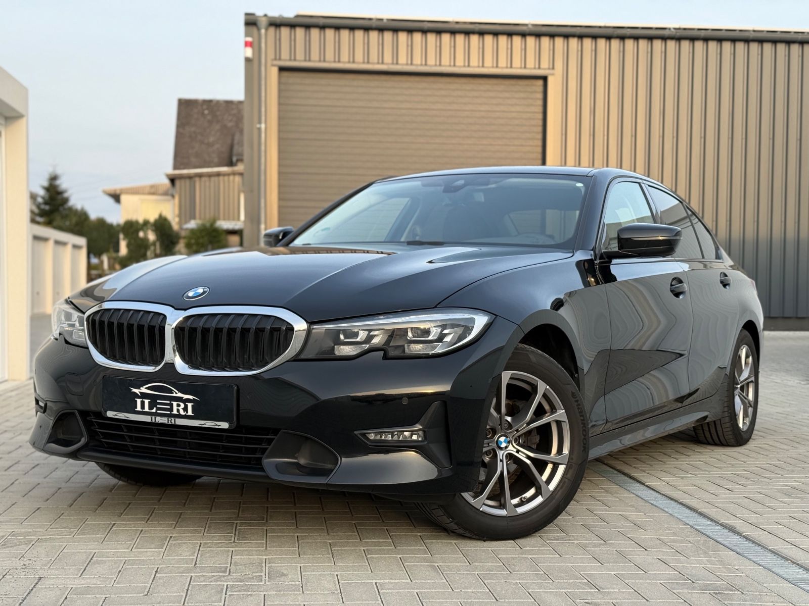 BMW 318 d Limousine*Sport Line*STAND-HEIZUNG*AMBIENT