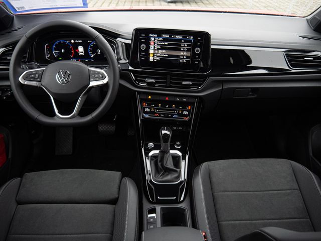 T-Roc 1.5 TSI Style PDC SHZ KAMERA NAVI AHK ACC