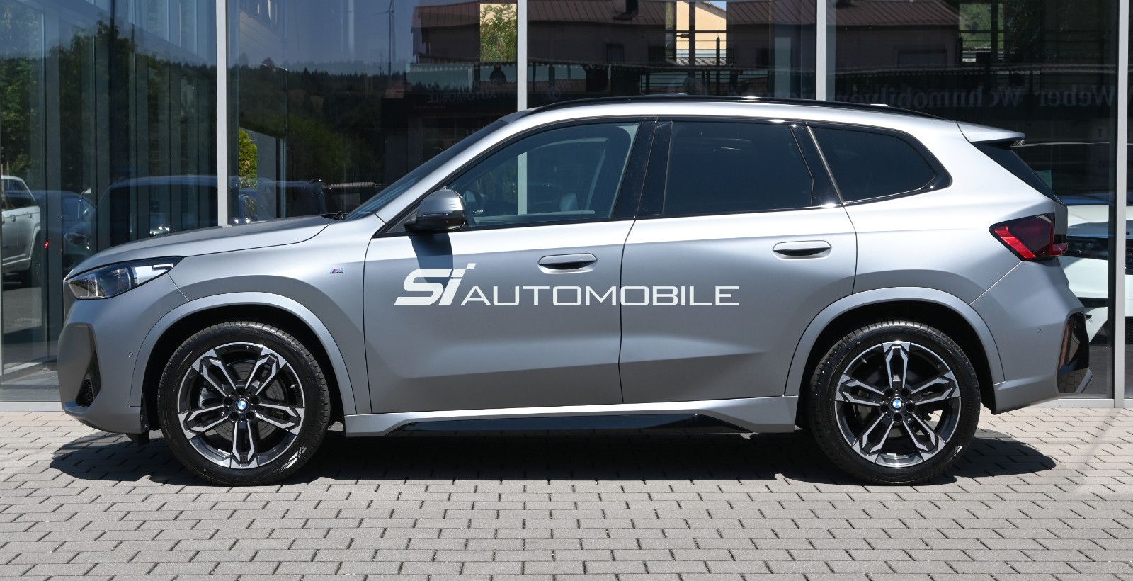 Fahrzeugabbildung BMW X1 xDr23d M SPORT °ACC°AHK°HUD°HK°MEMO°PANO°360°