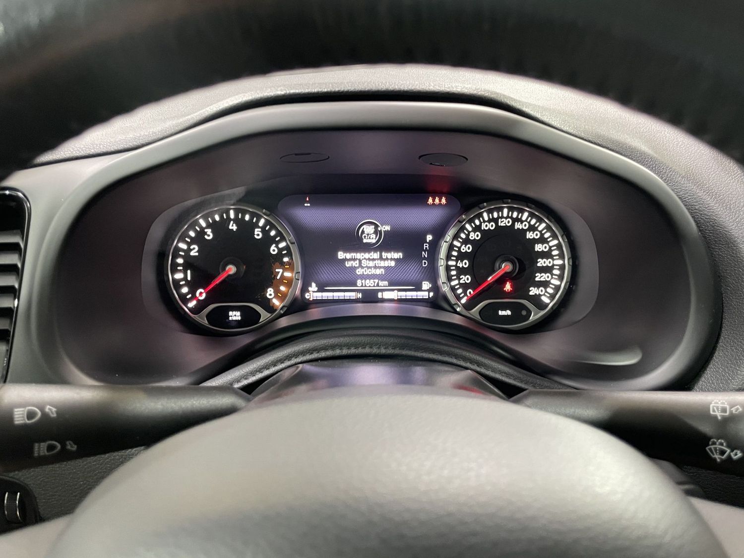 Fahrzeugabbildung Jeep Renegade Limited 4WD#Bi-Xen#ACC#Spur#Keyless#Bea