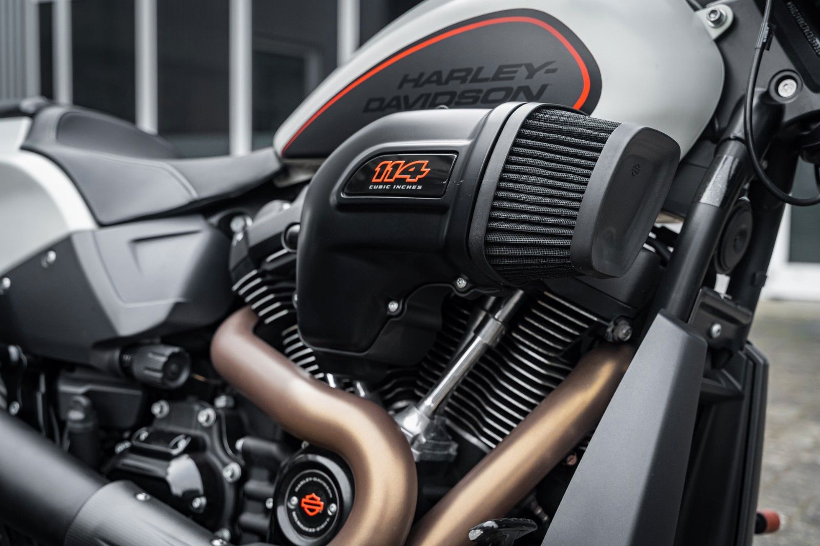 Fahrzeugabbildung Harley-Davidson FXDRS 114 CUI - KESSTECH - SEITLICHER KZH