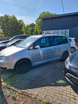 Volkswagen Touran 2.0 FSI Automatik Highline Highline - Volkswagen Touran aus 2005: Highline