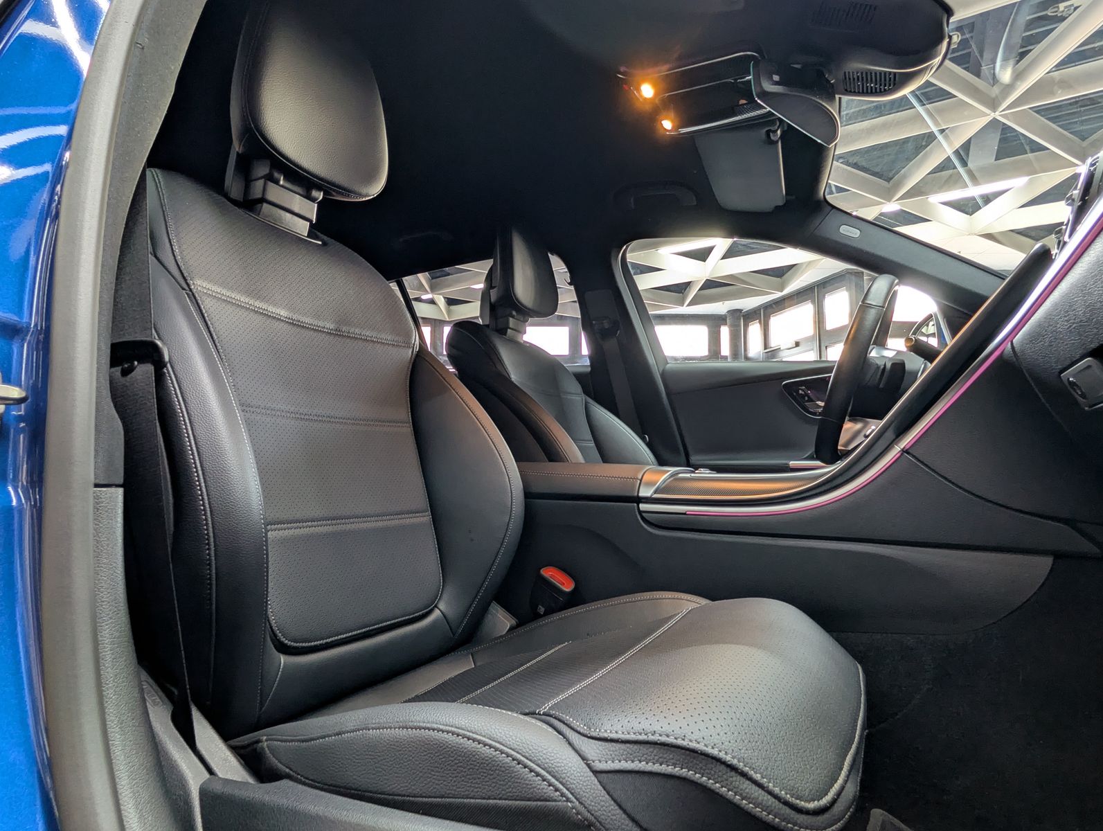 Fahrzeugabbildung Mercedes-Benz C 220 d Avantgarde AHK*MEMO*MBUX*AMBI*BUR*360°