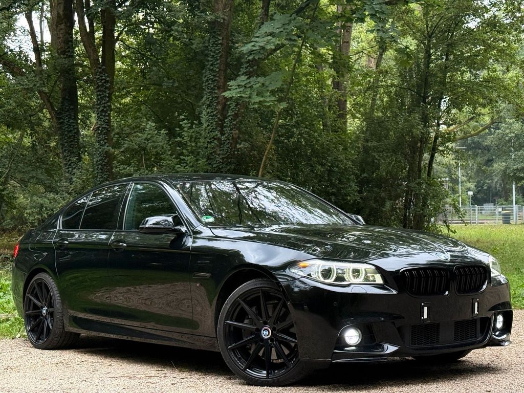 Image of BMW 530