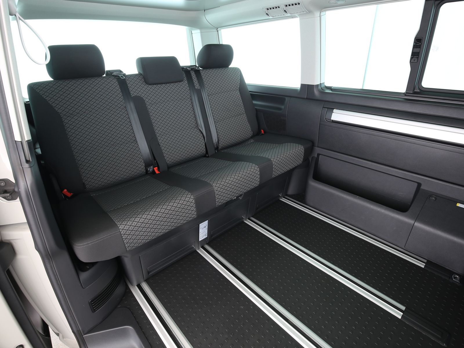 Volkswagen T6 California - Bild 15
