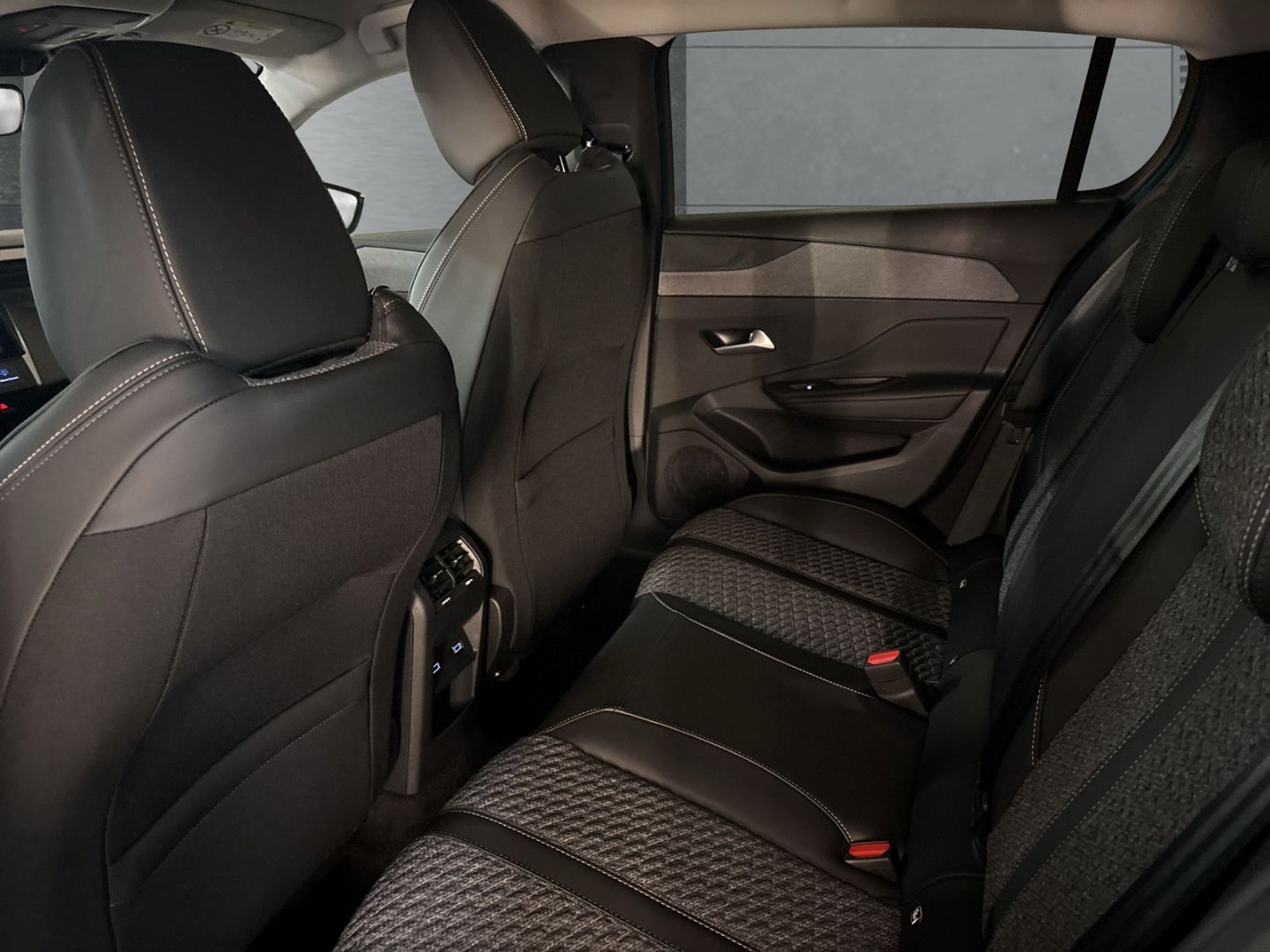 Peugeot 308 - Bild 9