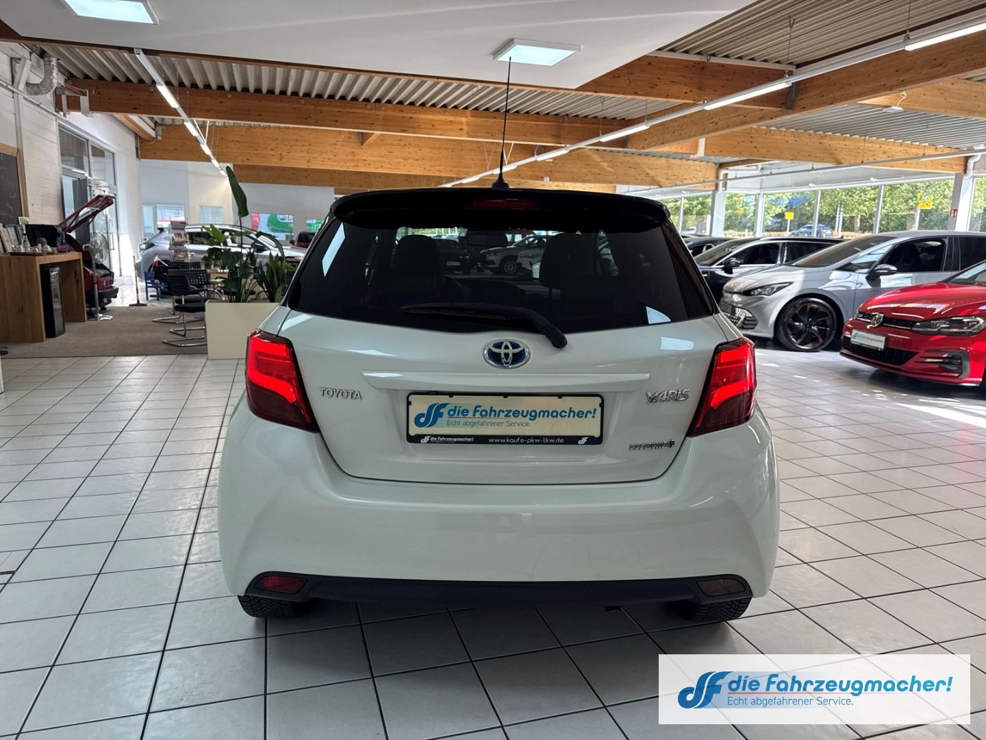 Fahrzeugabbildung Toyota Yaris Style Hybrid Mehrzonenklima DAB SHZ Keyles