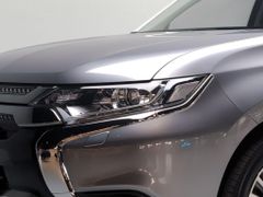MITSUBISHI Outlander PHEV Spirit 4WD Scheckheft
