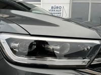 VW T-Roc 1.5 TSI DSG R-Line SHZ NAV AHK KAM 5JGAR bei Autohaus Landmann & Maier OHG