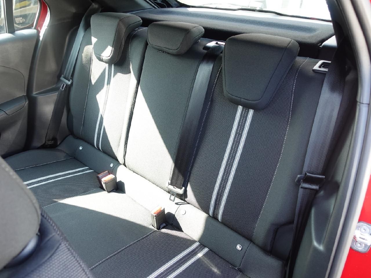 Fahrzeugabbildung Opel Corsa F 1,2 GS Line