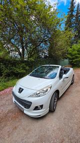 Peugeot 207 CC Black & White Edition 120 Black & Whi... - Peugeot 207 in Wiesbaden