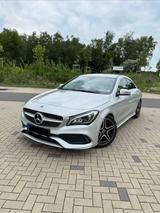 Mercedes-Benz CLA 180 Coupé - AMG Line - Mercedes-Benz CLA 180 in Essen