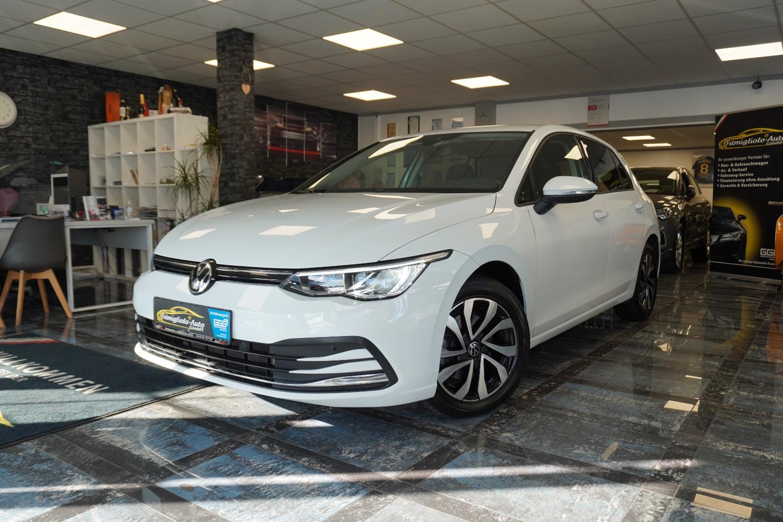 Volkswagen Golf VIII Lim. Active/Kamera/LED Schein/Navi