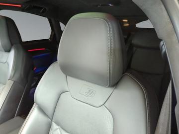 2025 AUDI S8 — миниатюра 15