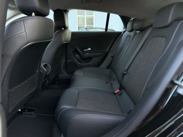 Mercedes CLA 250 Shooting Brake - 11