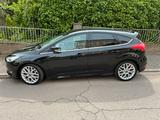 Ford Focus Mk3, Limousine, schwarz, 2018 - Ford Focus: 201