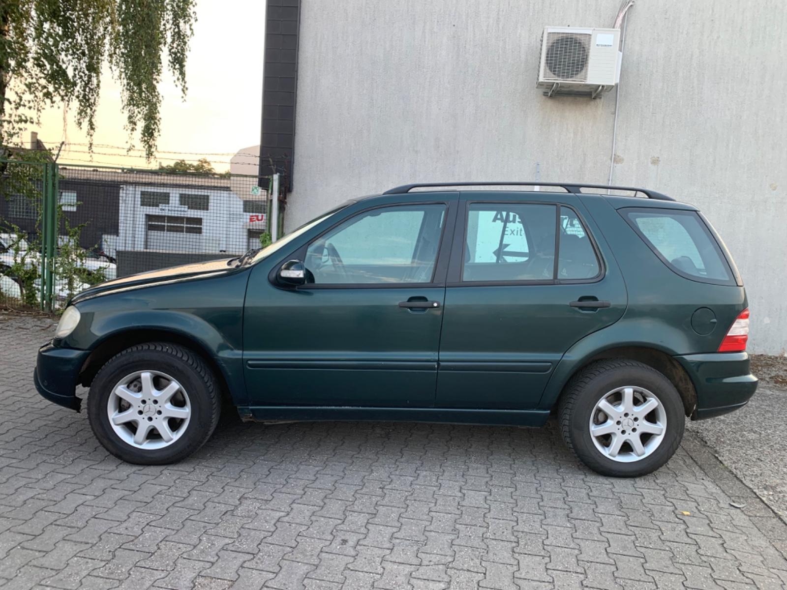 Mercedes-Benz ML270 2004 — photo 7