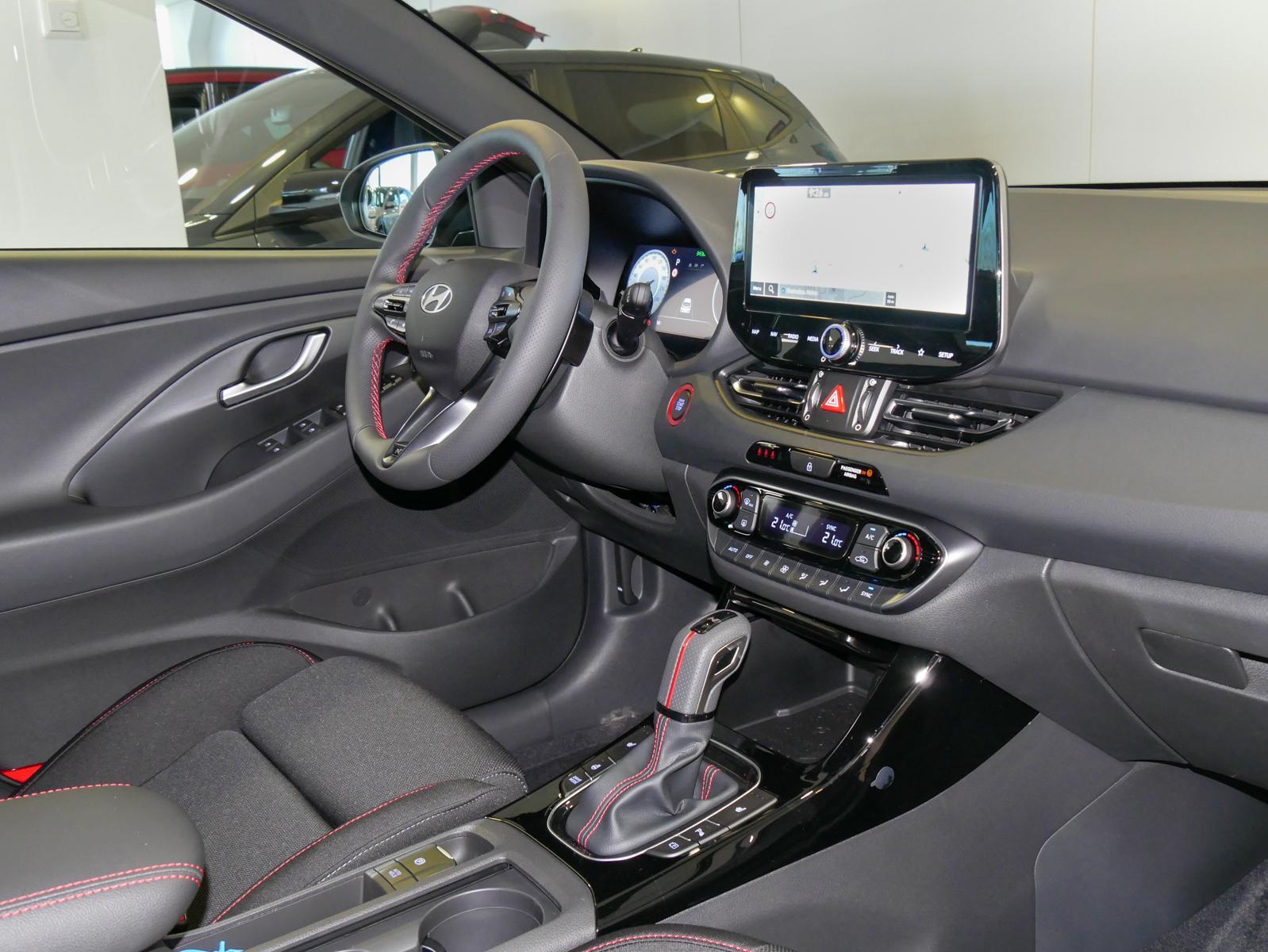 Hyundai i30 1.6 TGDI N-Line DCT LED Kamera 150PS Mod2026, миниатюра 4