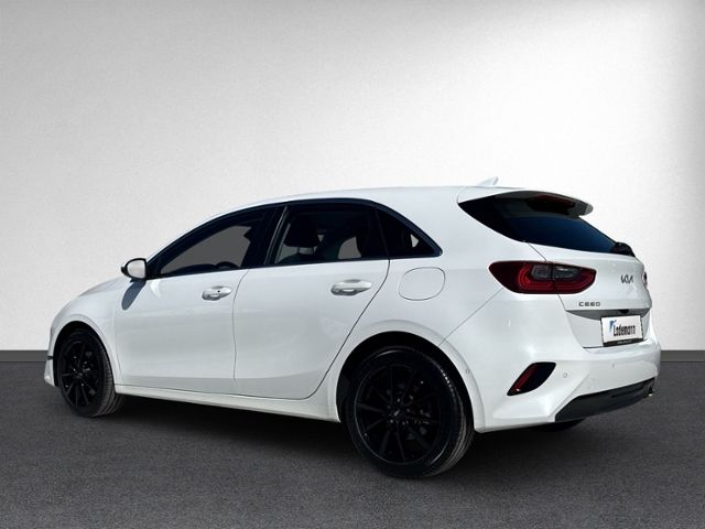 cee'd/ Ceed 1.5 T-GDI Spirit LED+NAVI+RFK+GRA+SZ