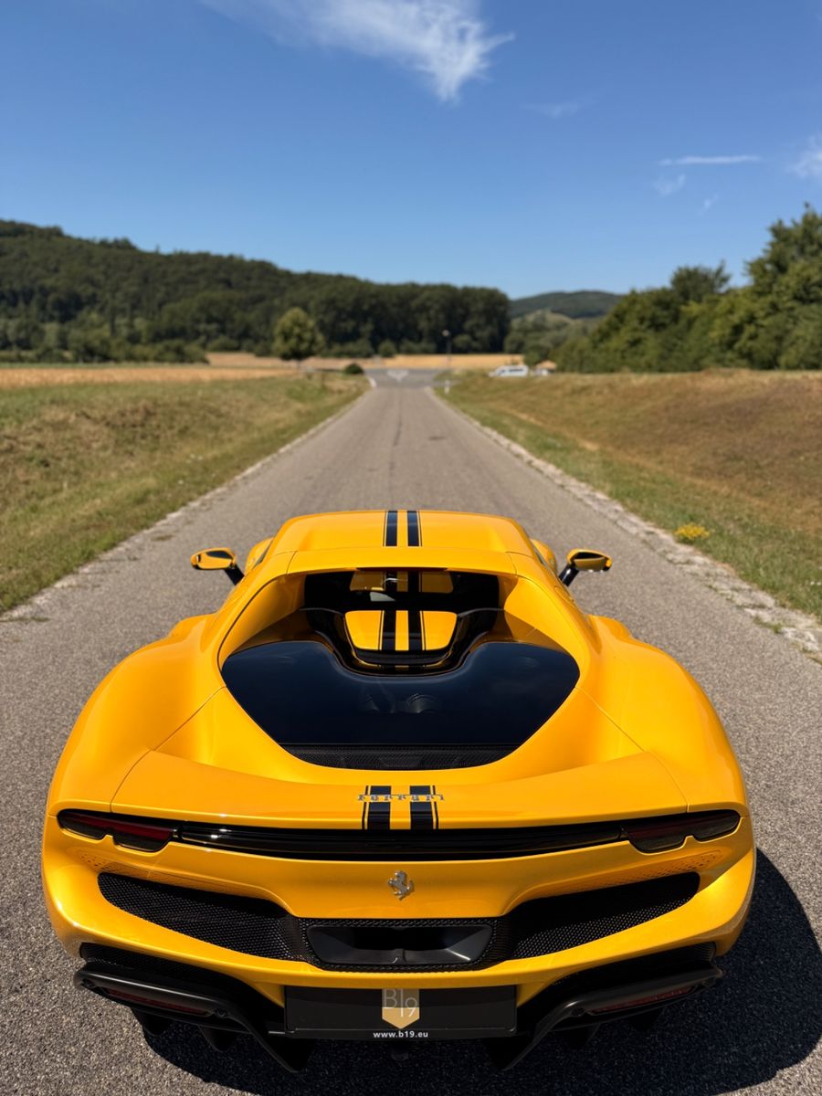 Ferrari 296 GTB/LIFT/Carbon/Racingseat/Deutsch/JBL/Cam foto 14