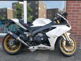 Aprilia RSV4 1000 - APRILIA RSV 1000