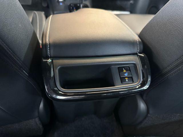 Toyota Hilux Double Cab Invincible 4×4 *SOFORT*