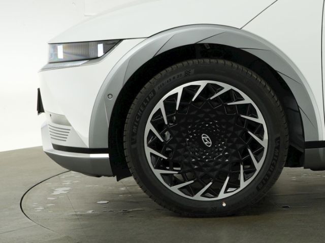 IONIQ 5 UNIQ 77,4kWh ALLRAD+VOLL LED+NAVI+360 GR